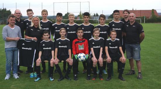 Neue Trikots für die C-Jugend